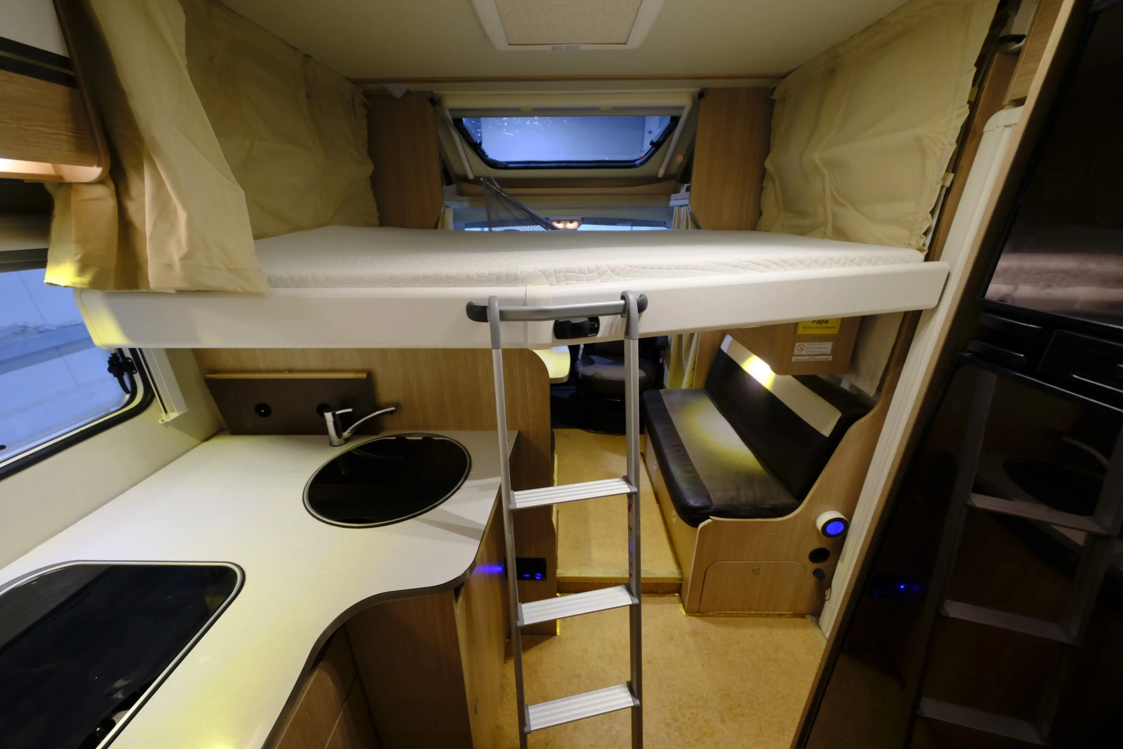 SUNLIGHT T 64